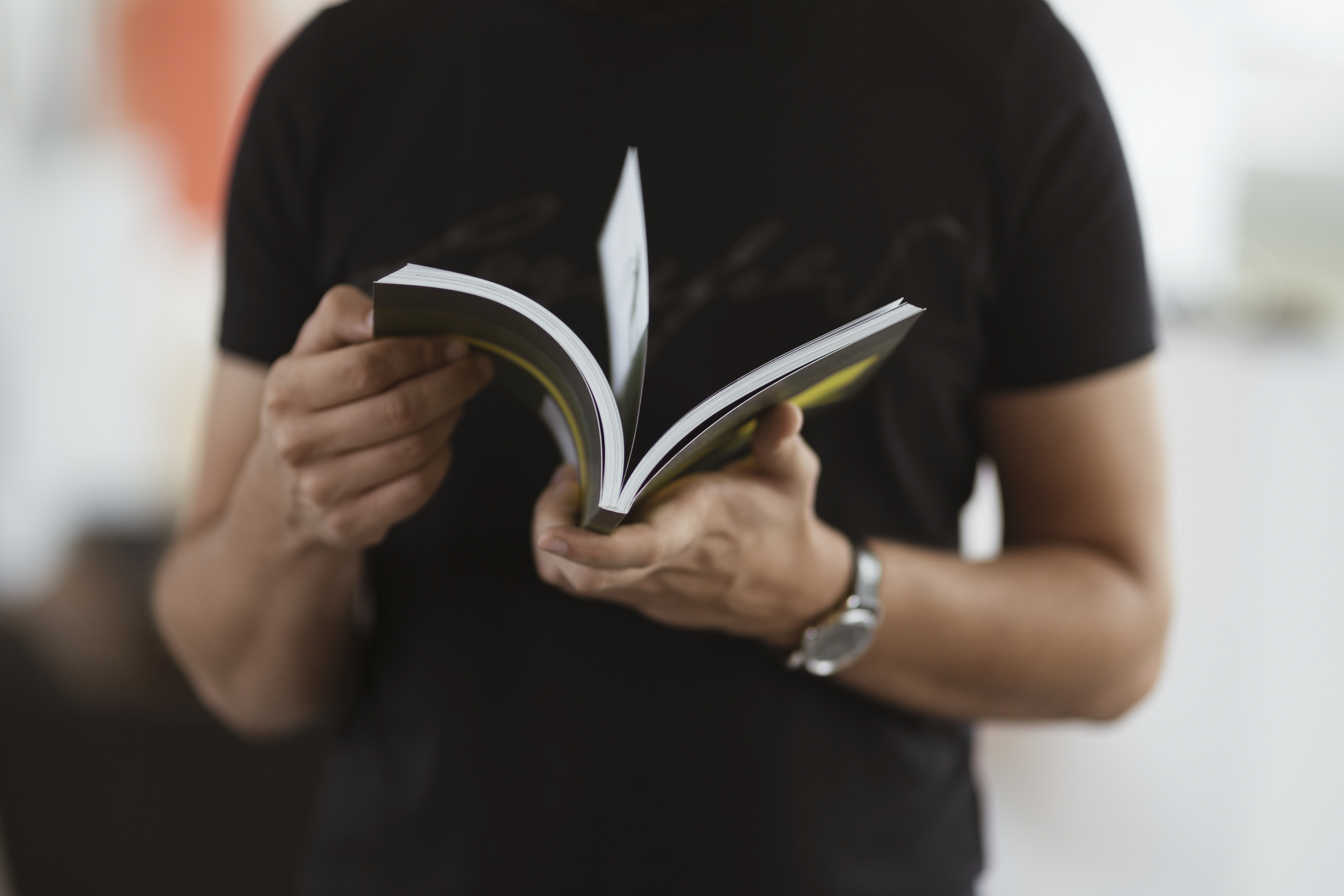 كيف نقرأ؟ أسرار علم الأعصاب المعرفي خلف مهارة القراءة